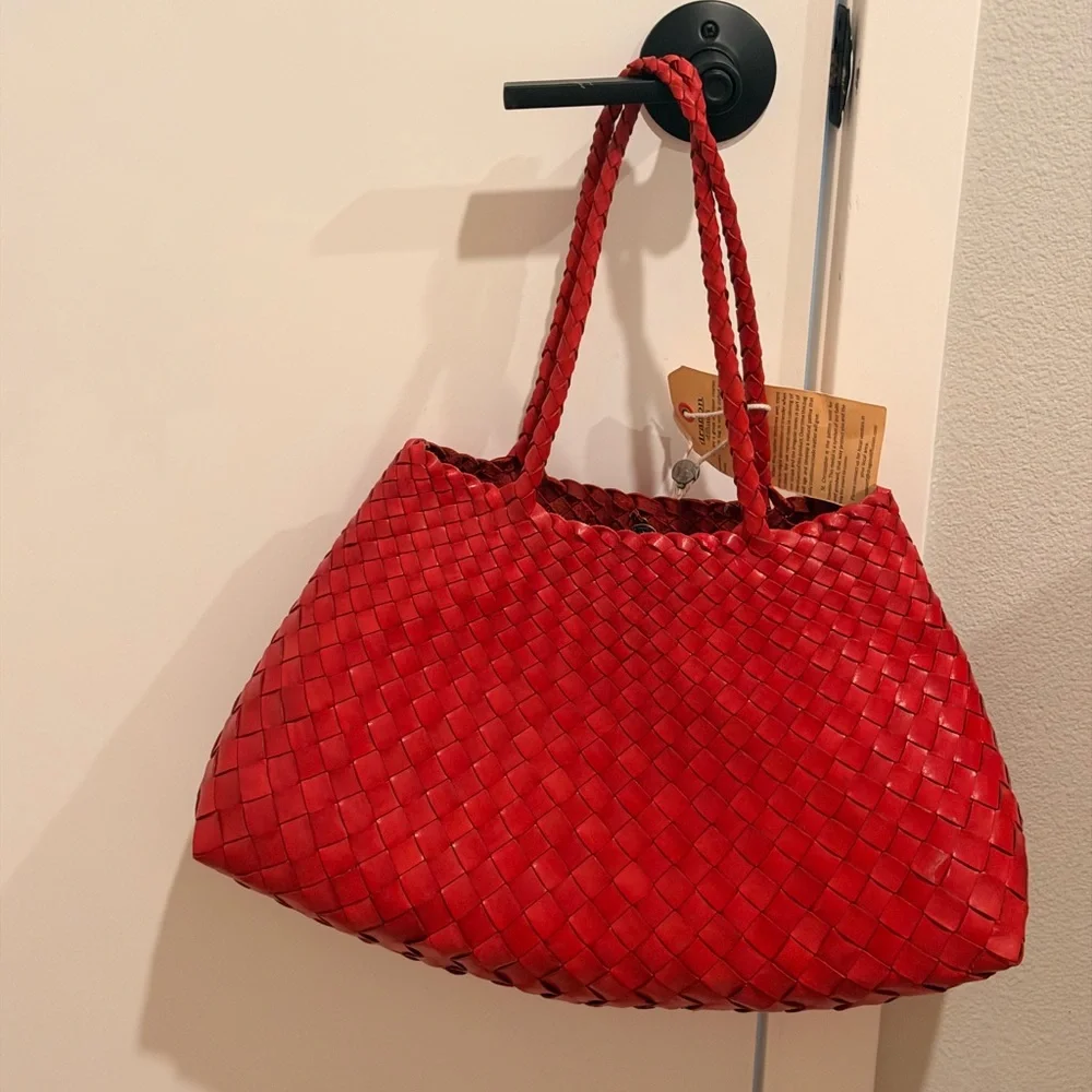 NWT Dragon diffusion women bag SANTA CROCE BIG RED - Picture 3 of 5